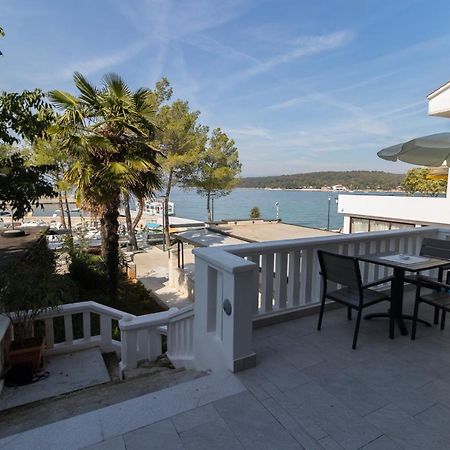 Apartman Hrabric 2 Njivice Kültér fotó